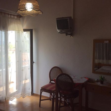 Artemis Rooms Sfakia Exterior foto